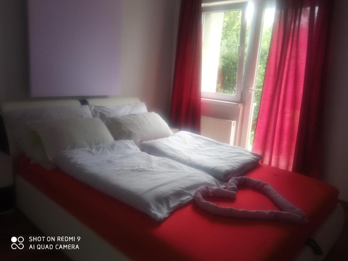 Apartmani Lana SJJ Buitenkant foto