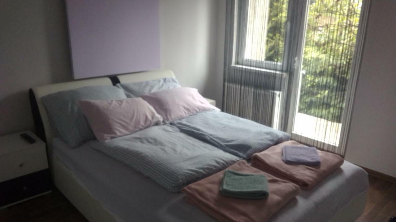 Apartmani Lana SJJ Buitenkant foto