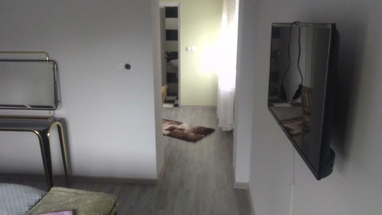 Apartmani Lana SJJ Buitenkant foto