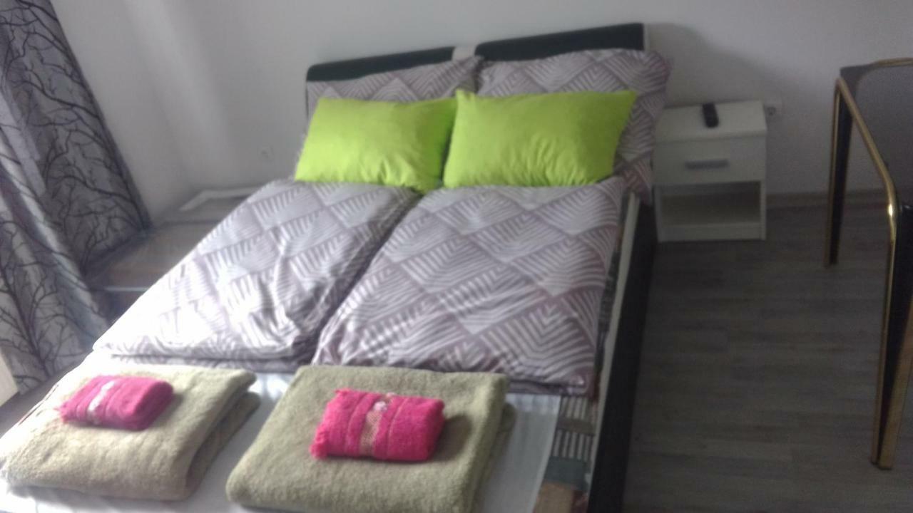 Apartmani Lana SJJ Buitenkant foto